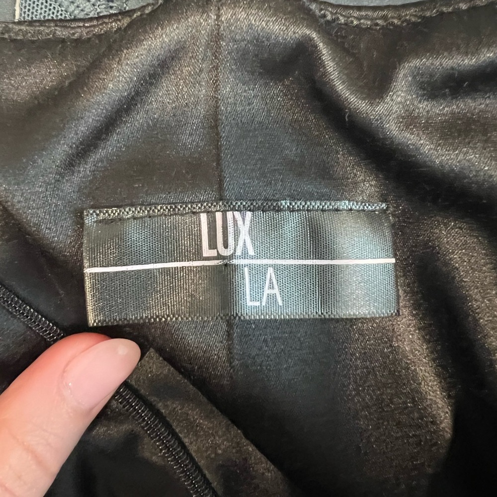 Little black dress in satin material - Picture 5 of 5